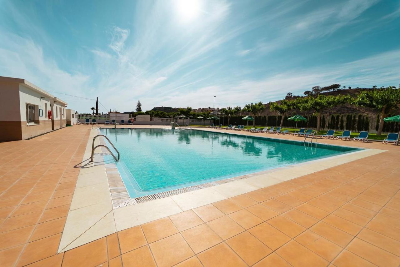 Kampaoh Costa Del Sol Hotel Almayate Bajo Exterior photo